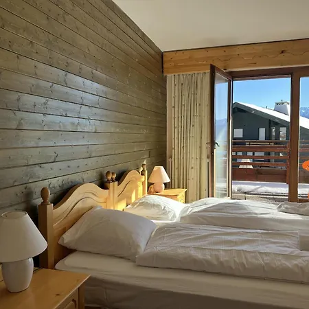 Hotel 52
